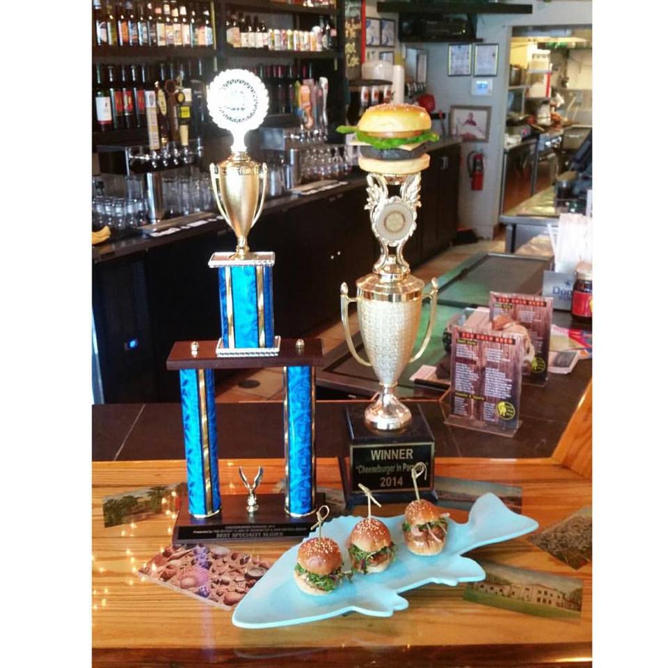 YDE Kitchen & Bar in NSB Win Cheese Burger In Paradise!